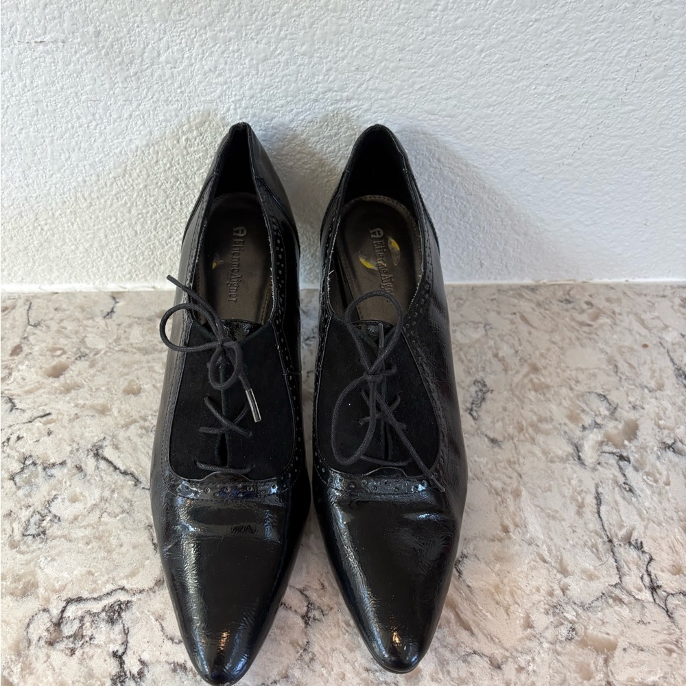 Etienne Aigner Black Patent Leather Heels - Picture 2 of 7